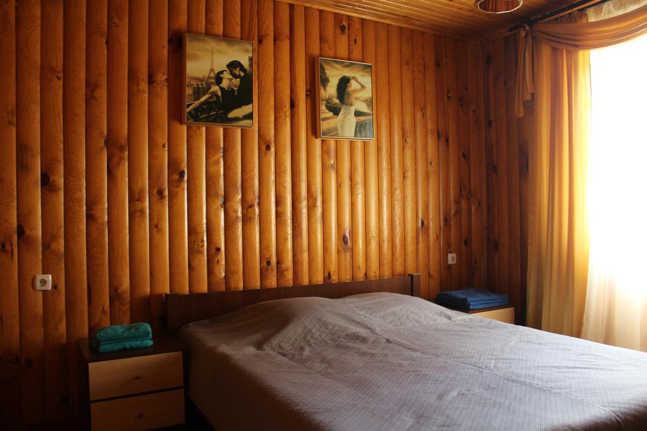 Hotel-Complex Mizh Triokh Ozer Svityaz' Bagian luar foto